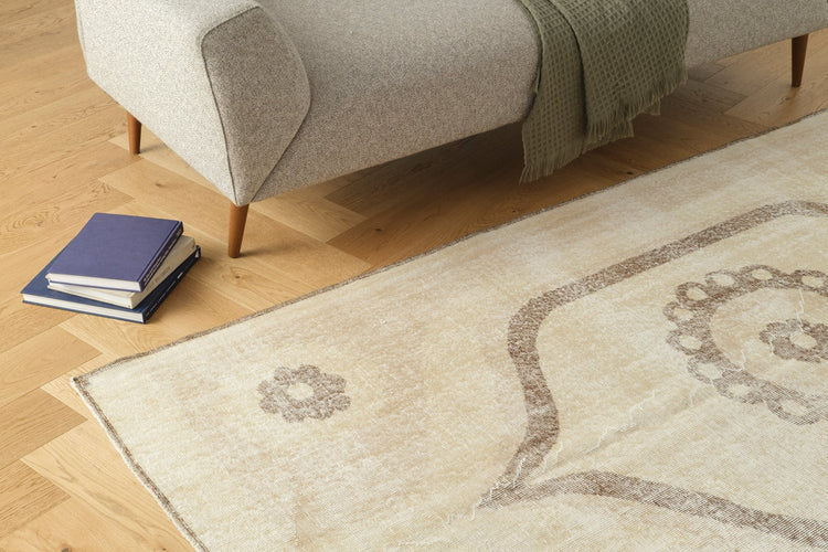 Vintage Distressed Rug Gonnie