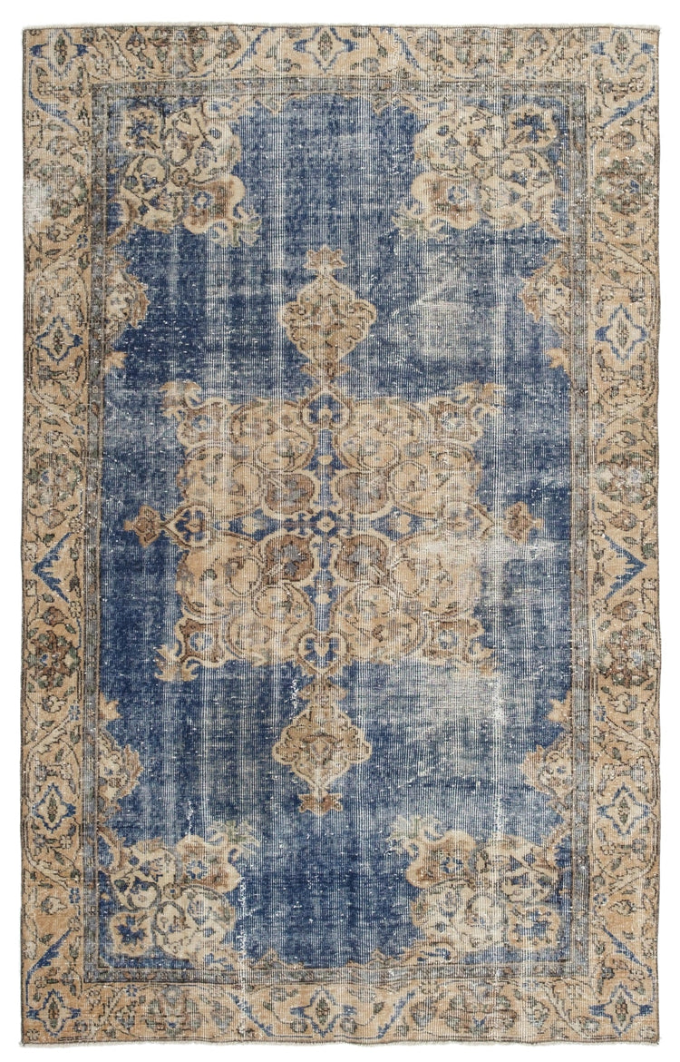 Vintage Distressed Rug Mikko