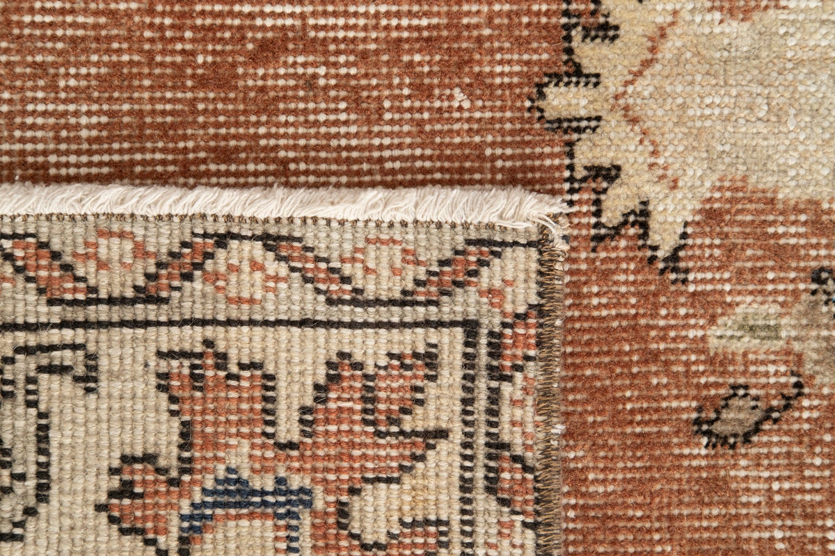 Vintage Distressed Rug Japke