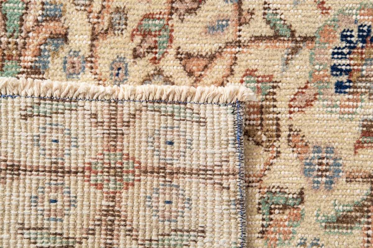Vintage Persian Rug Novia