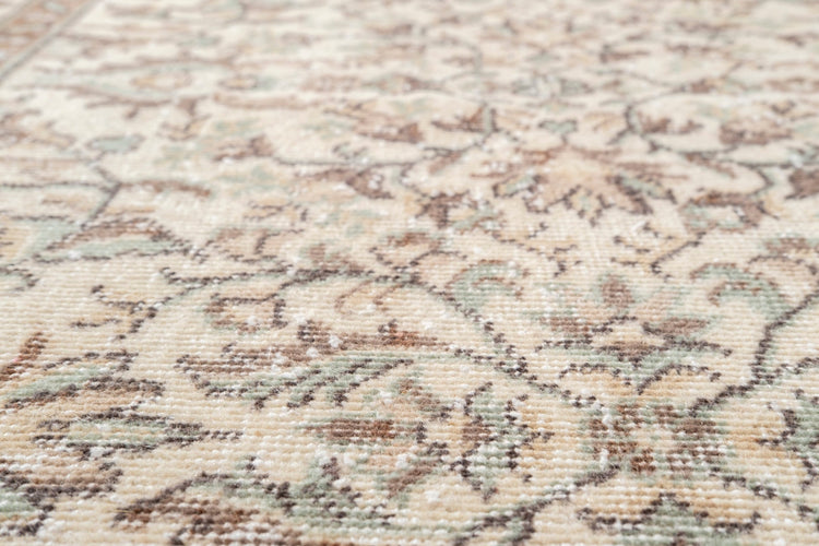 Vintage Distressed Rug Aniva