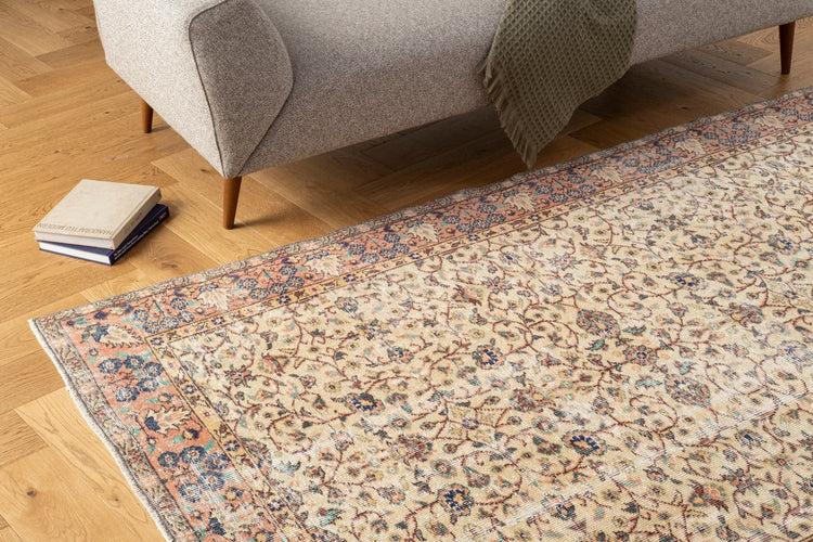 Vintage Distressed Rug Tranquilo