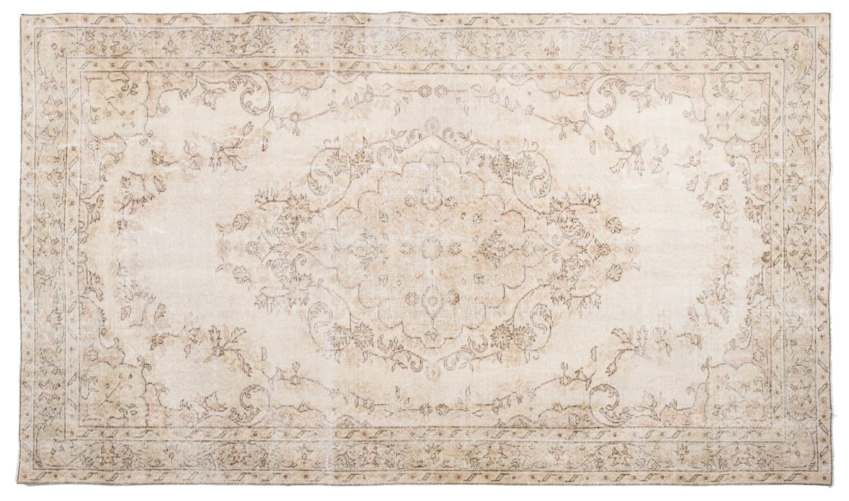 Vintage Distressed Rug Lorythoris