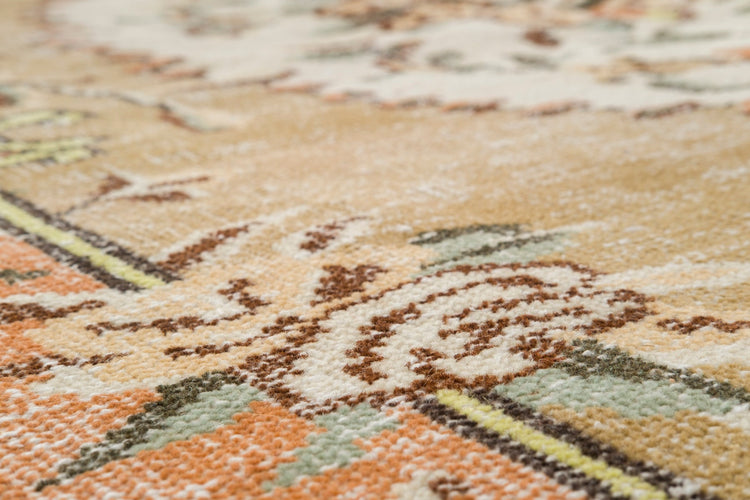 Vintage Distressed Rug Cyme