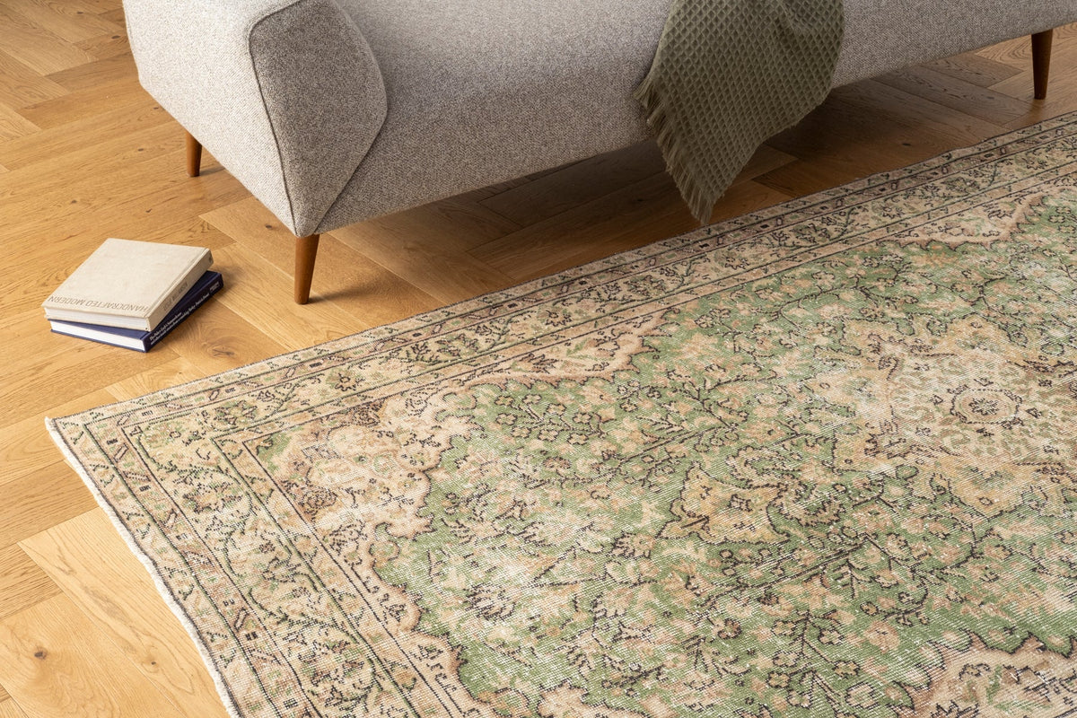 Vintage Persian Rug Hermo