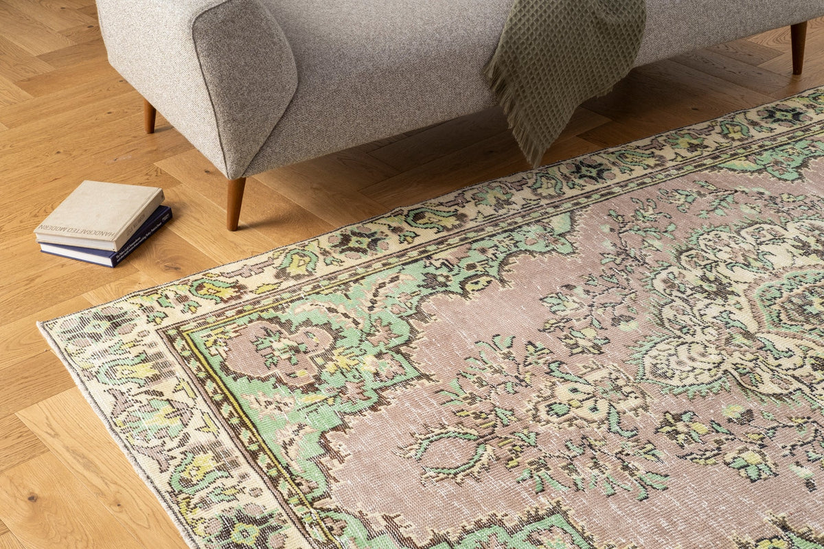 Vintage Persian Rug Umara