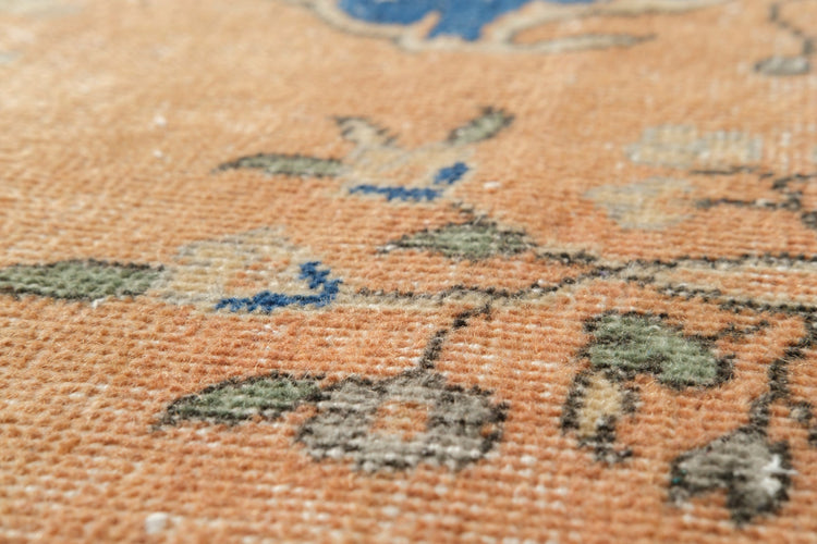 Vintage Distressed Rug Orxan