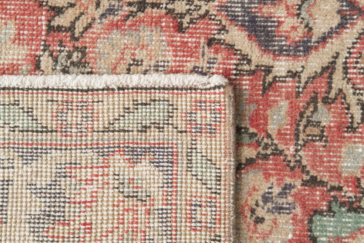 Vintage Distressed Rug Ietse