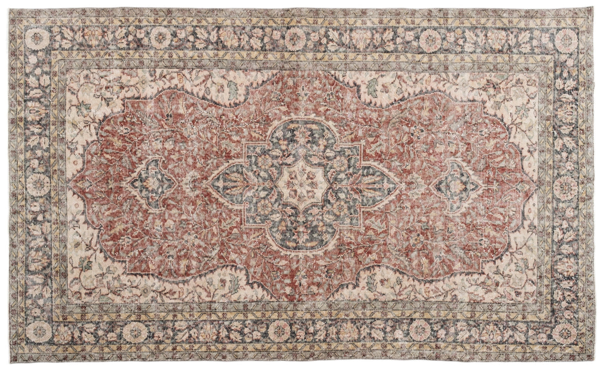 Vintage Distressed Rug Olnren