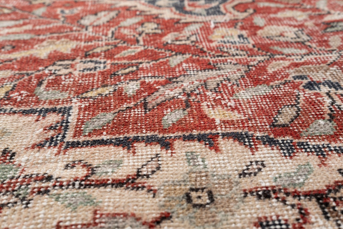 Vintage Distressed Rug Olnren