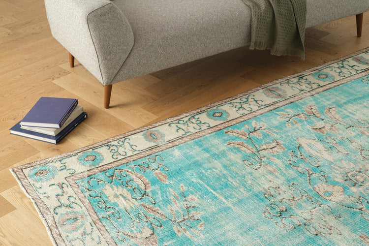 Vintage Distressed Rug Lando