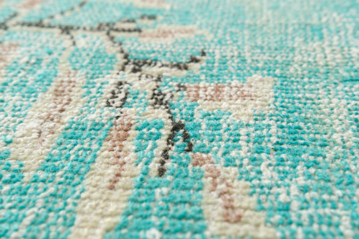 Vintage Distressed Rug Lando