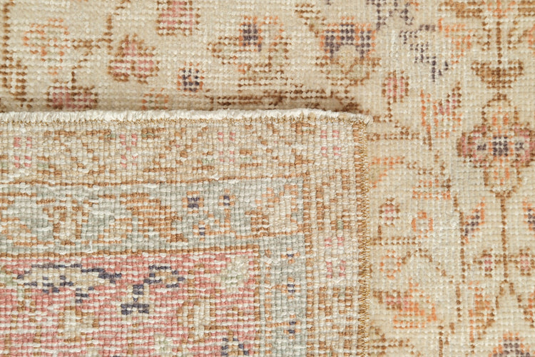 Vintage Distressed Rug Karoliina