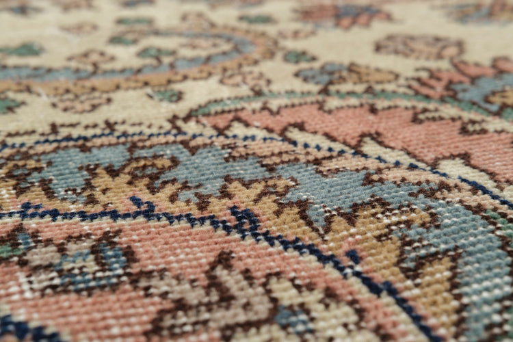 Vintage Distressed Rug Ljubomira