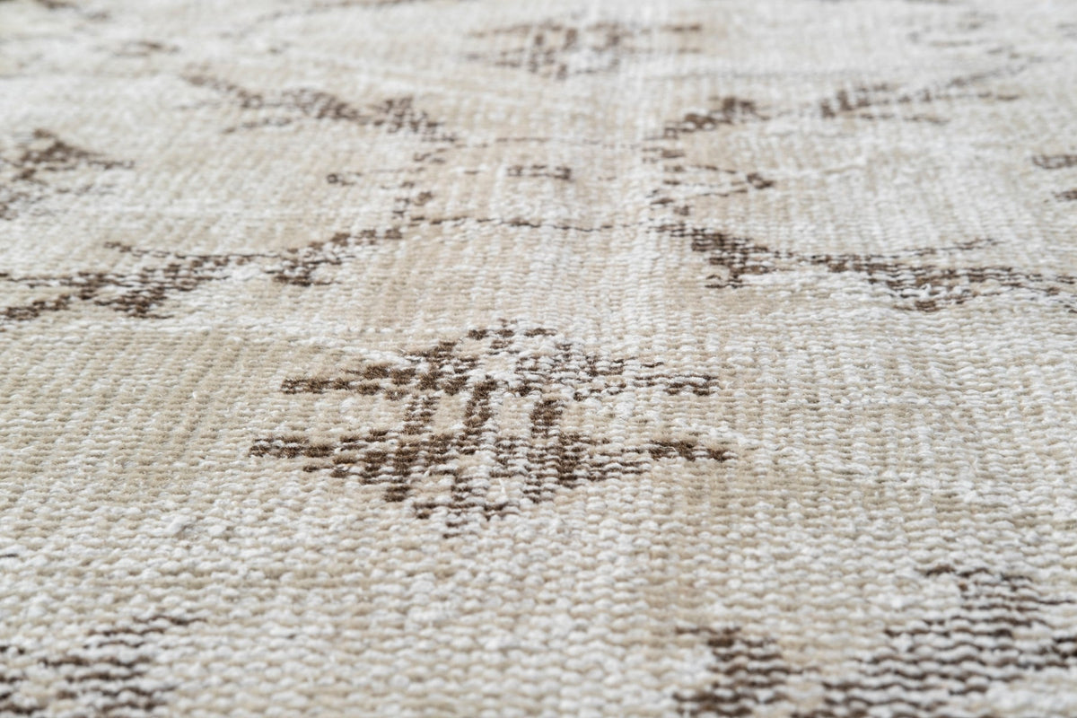Vintage Distressed Rug Karven