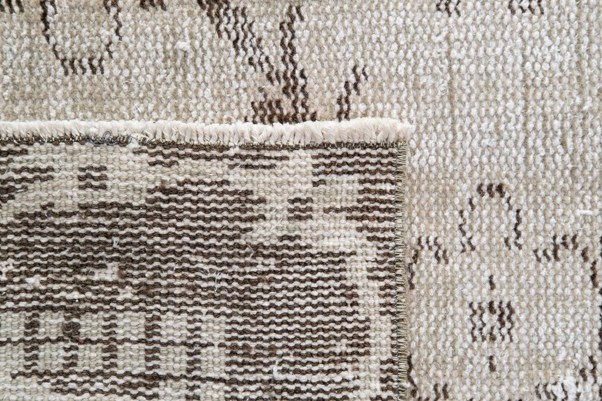 Vintage Distressed Rug Karven