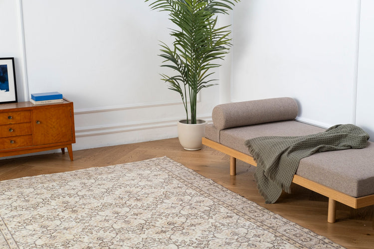 Vintage Distressed Rug Dorvel