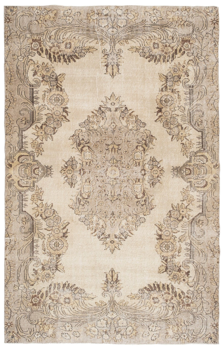 Vintage Distressed Rug Wirris