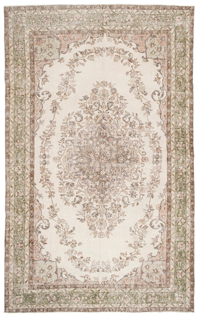Vintage Distressed Rug Valrois