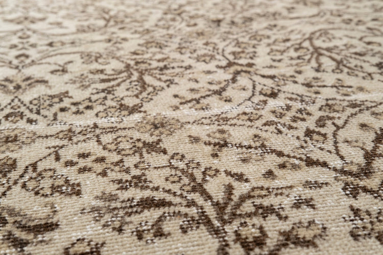Vintage Distressed Rug Norythe