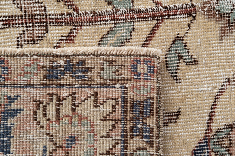 Vintage Distressed Rug Serenya