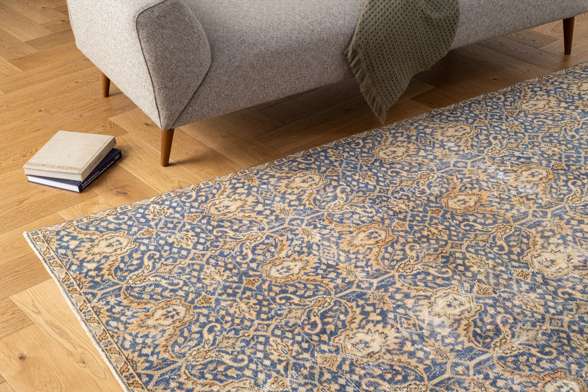 Vintage Persian Rug Ronora