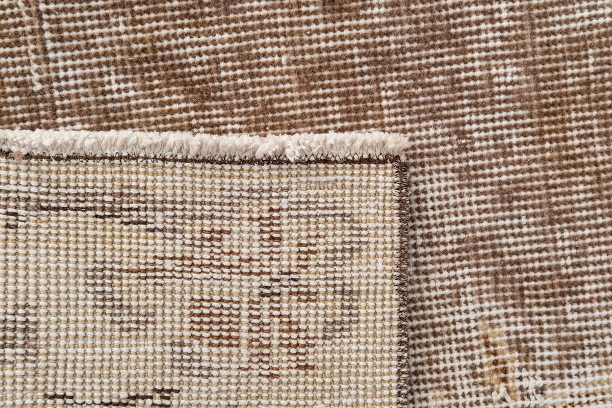 Vintage Distressed Rug Evlial