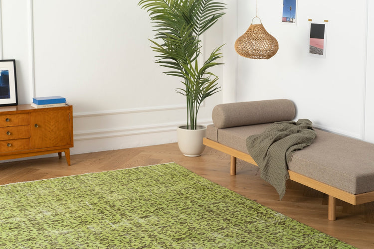 Vintage Distressed Rug Manabu