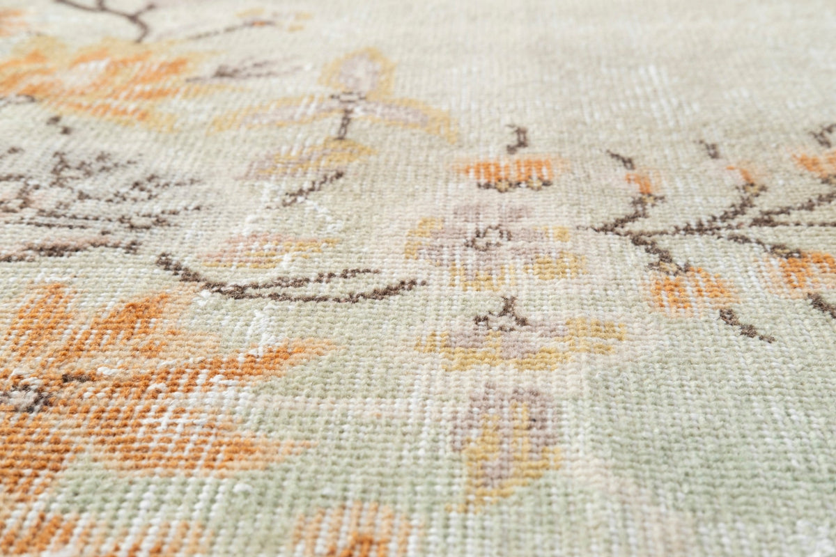 Vintage Distressed Rug Nevara