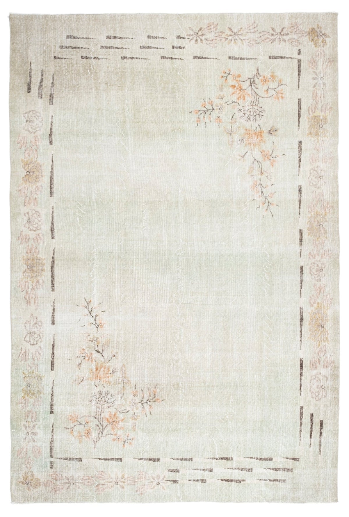 Vintage Distressed Rug Nevara