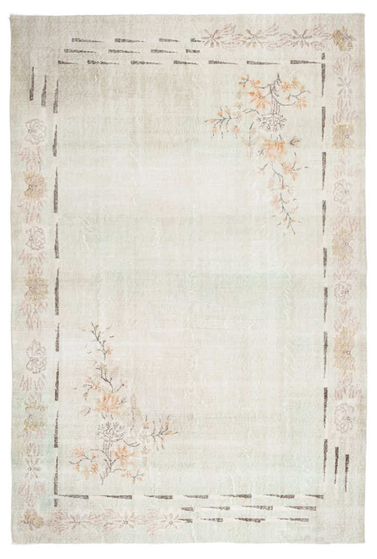 Vintage Distressed Rug Nevara