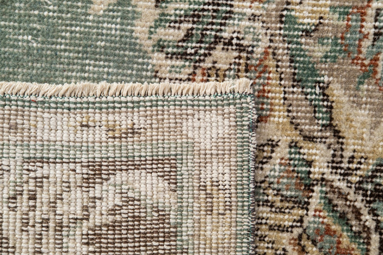 Vintage Distressed Rug Loryven