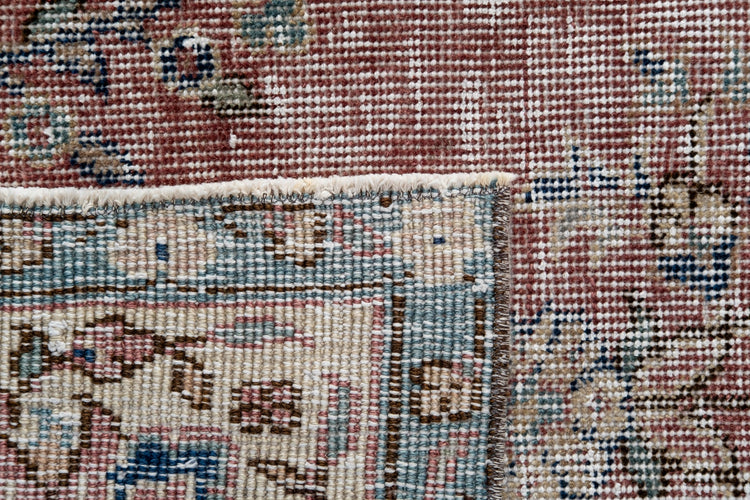 Vintage Distressed Rug Lorara