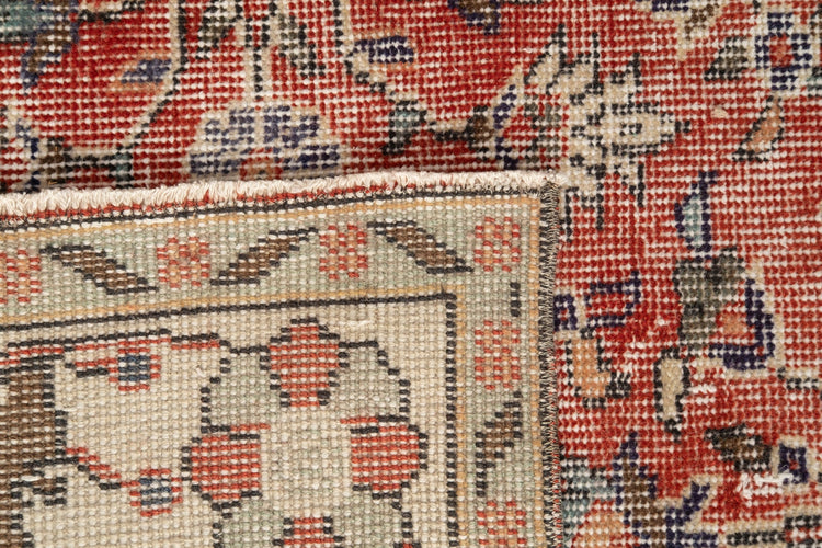 Vintage Distressed Rug Mevlan