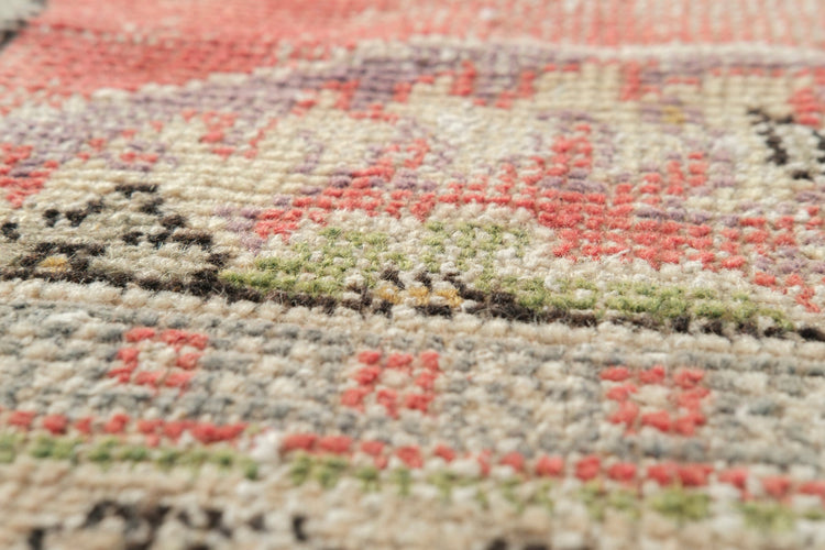 Vintage Distressed Rug Inaya