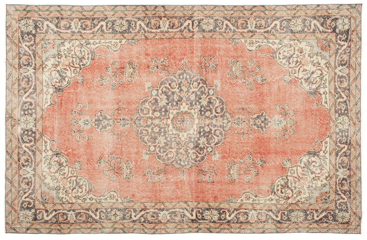 Vintage Distressed Rug Yasutoshi