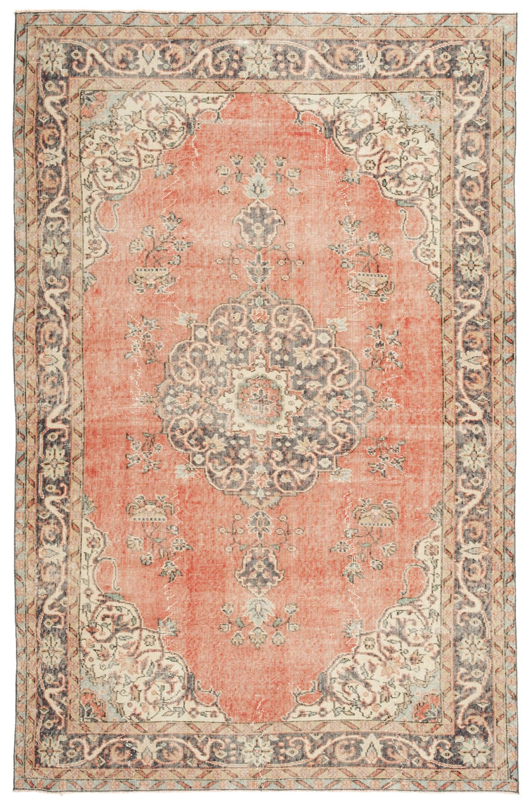 Vintage Distressed Rug Yasutoshi