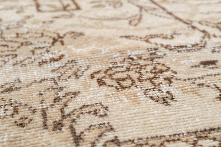 Vintage Persian Rug Unira