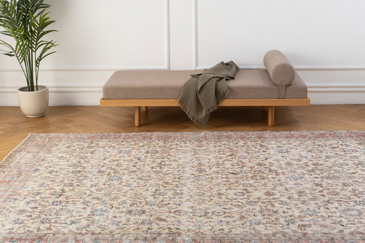 Vintage Distressed Rug Rivren