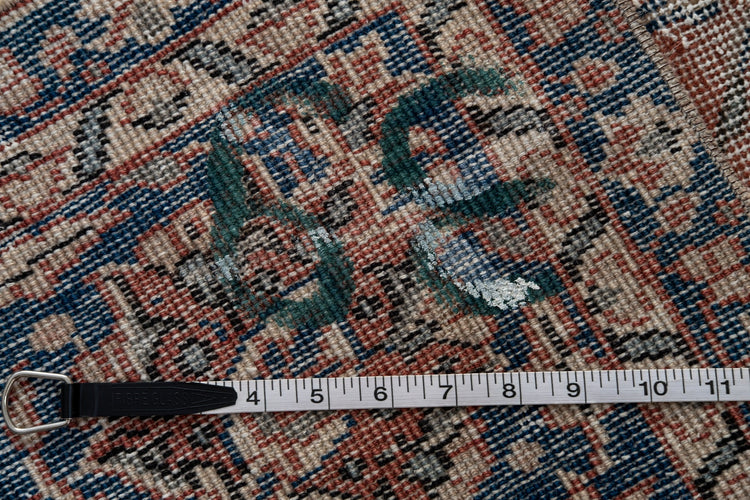 Vintage Distressed Rug Delsar