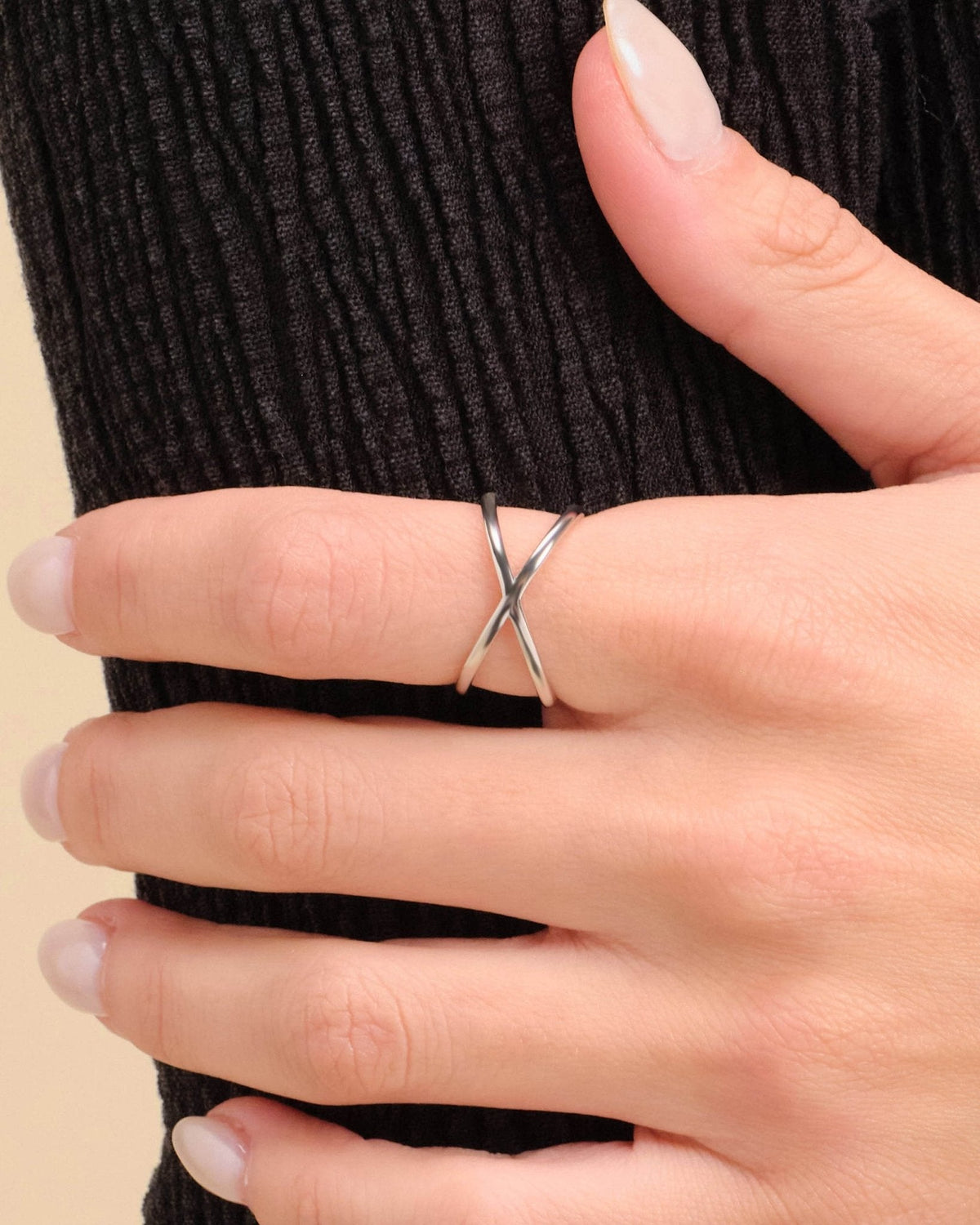 Women's Crossover Ring Silver - JAXXON