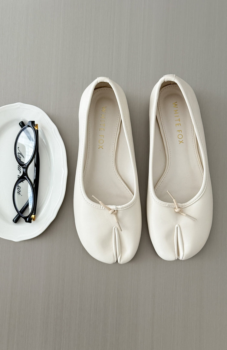 Kellee Tabi Ballet Flats Off White PU