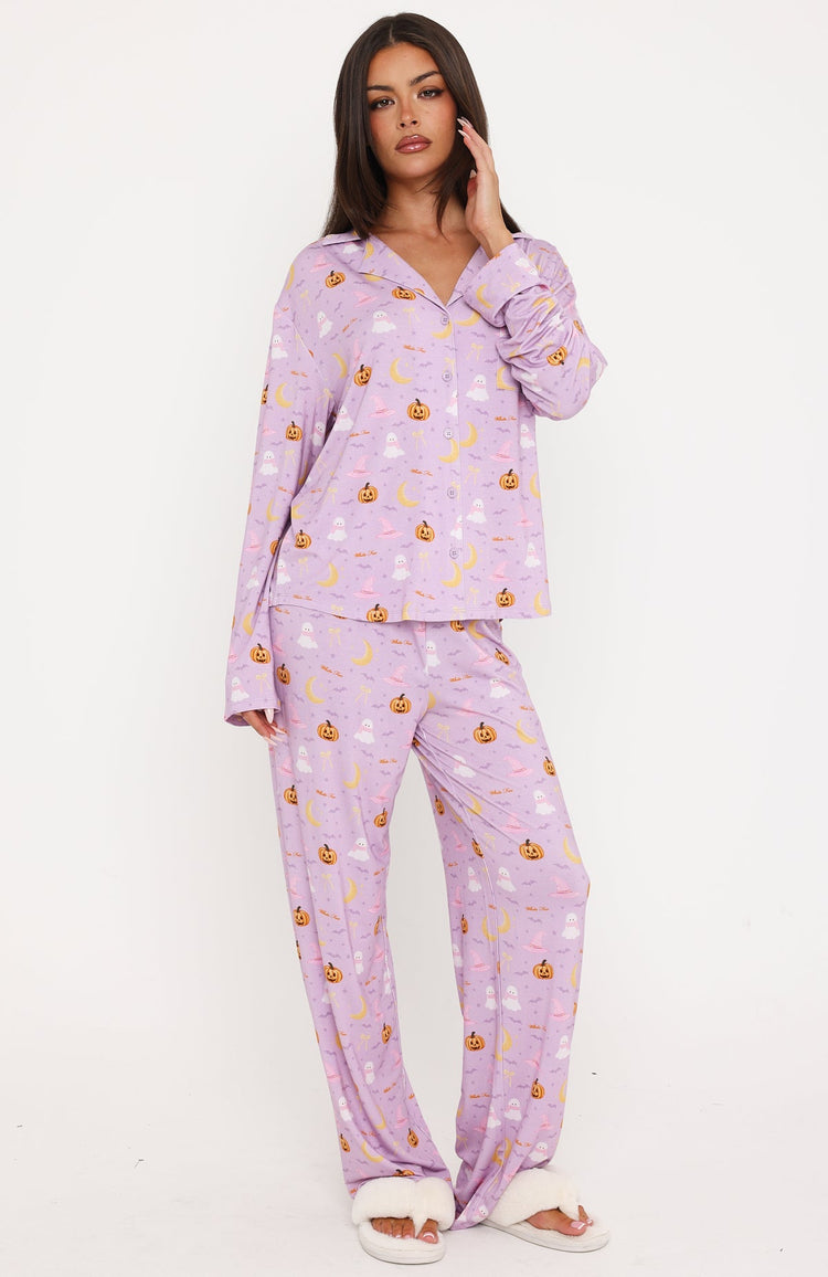 Pillow Talk Printed Long Sleeve Pyjama Set Lavender Haunt