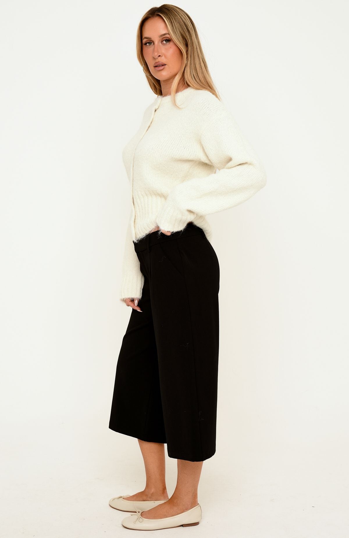 Staying Calm Wide Leg Capri Black
