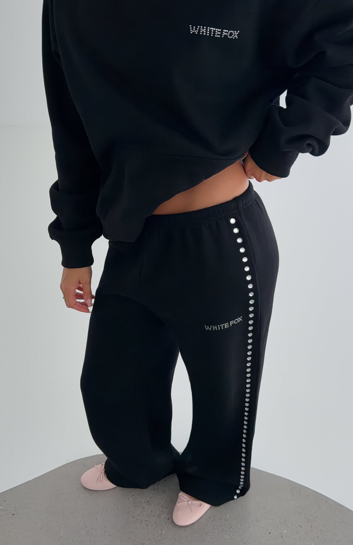 Shining Moment Wide Leg Sweatpants Black