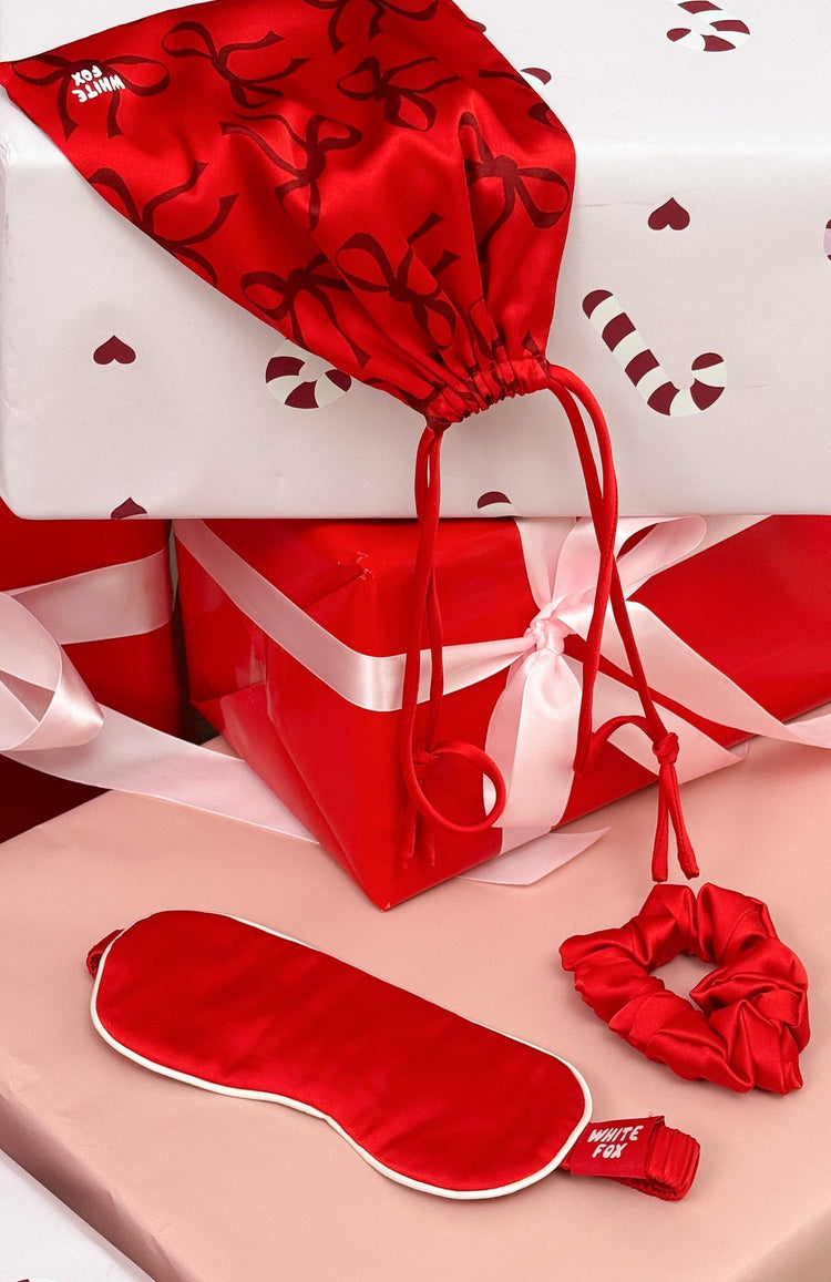 Beauty Sleep Set Red Bows