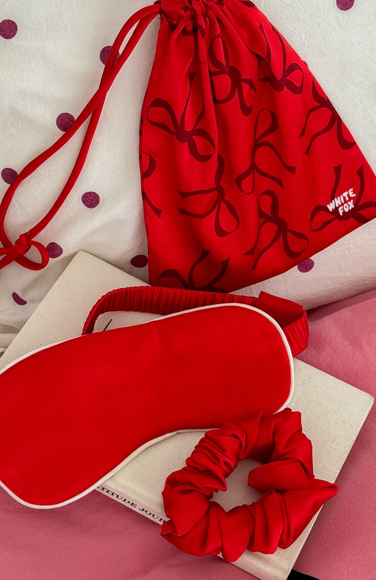 Beauty Sleep Set Red Bows