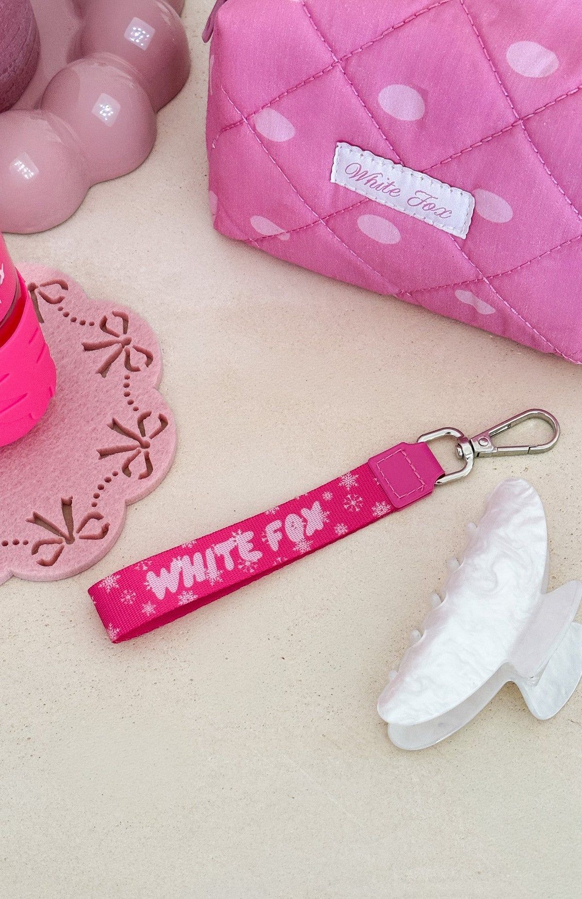Cillian Strap Keychain Pink Snowflake