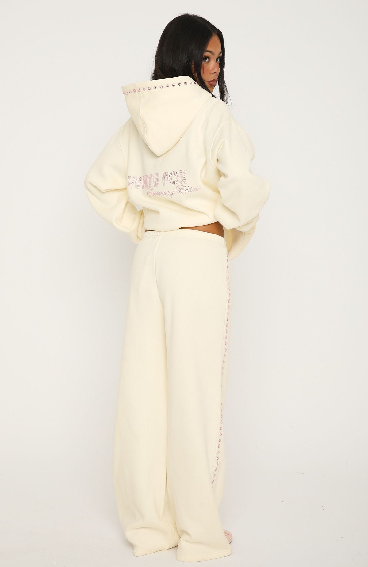 Shining Moment Wide Leg Sweatpants Cream